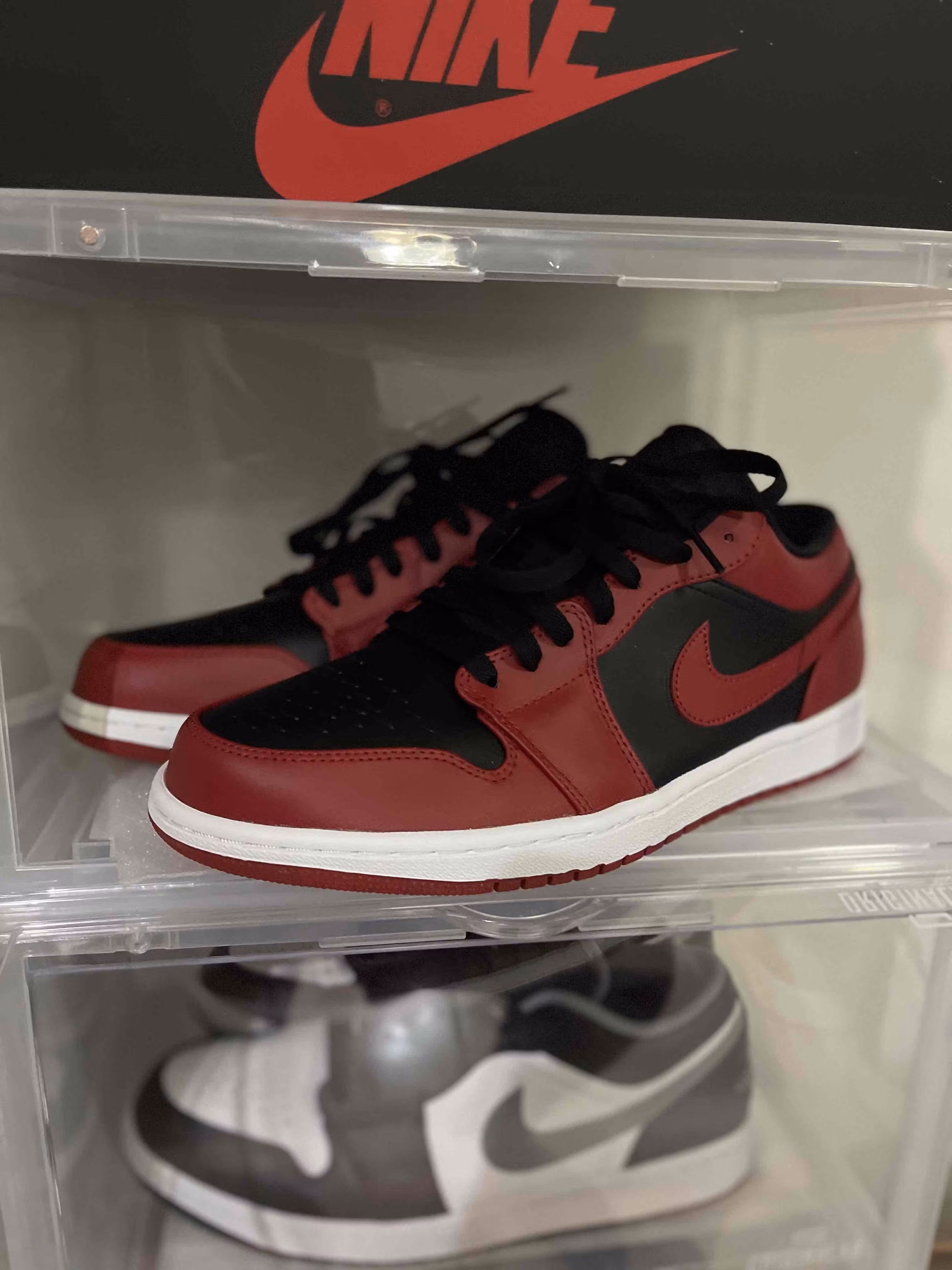 Air Jordan 1 Low 'Reverse Bred' 553558-606 Air Jordan 1 Low 'Reverse Bred' 553558-606